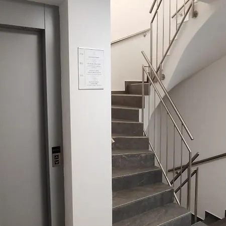 Seibel Doppel-zweibettzimmer Mit Kueche Und Wintergarten 게스트하우스