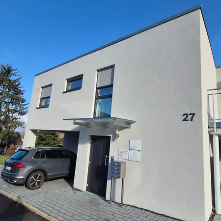 Seibel Doppel-zweibettzimmer Mit Kueche Und Wintergarten * 로이틀링겐