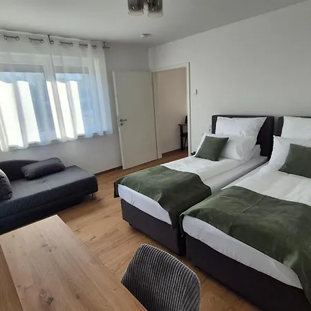 Seibel Doppel-zweibettzimmer Mit Kueche Und Wintergarten 게스트하우스