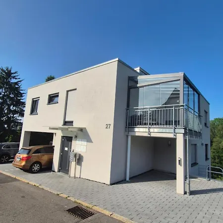 Seibel Doppel-zweibettzimmer Mit Kueche Und Wintergarten 로이틀링겐